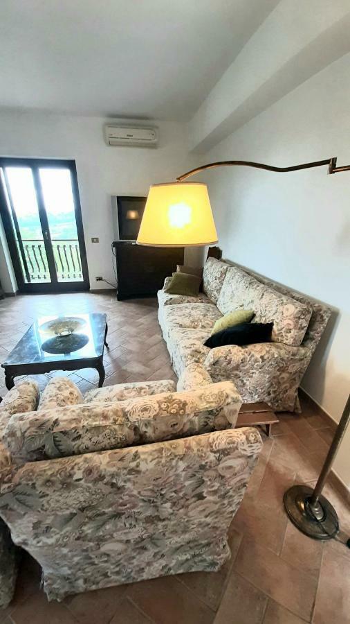 Villa Pacchini Poggio Mirteto Kültér fotó